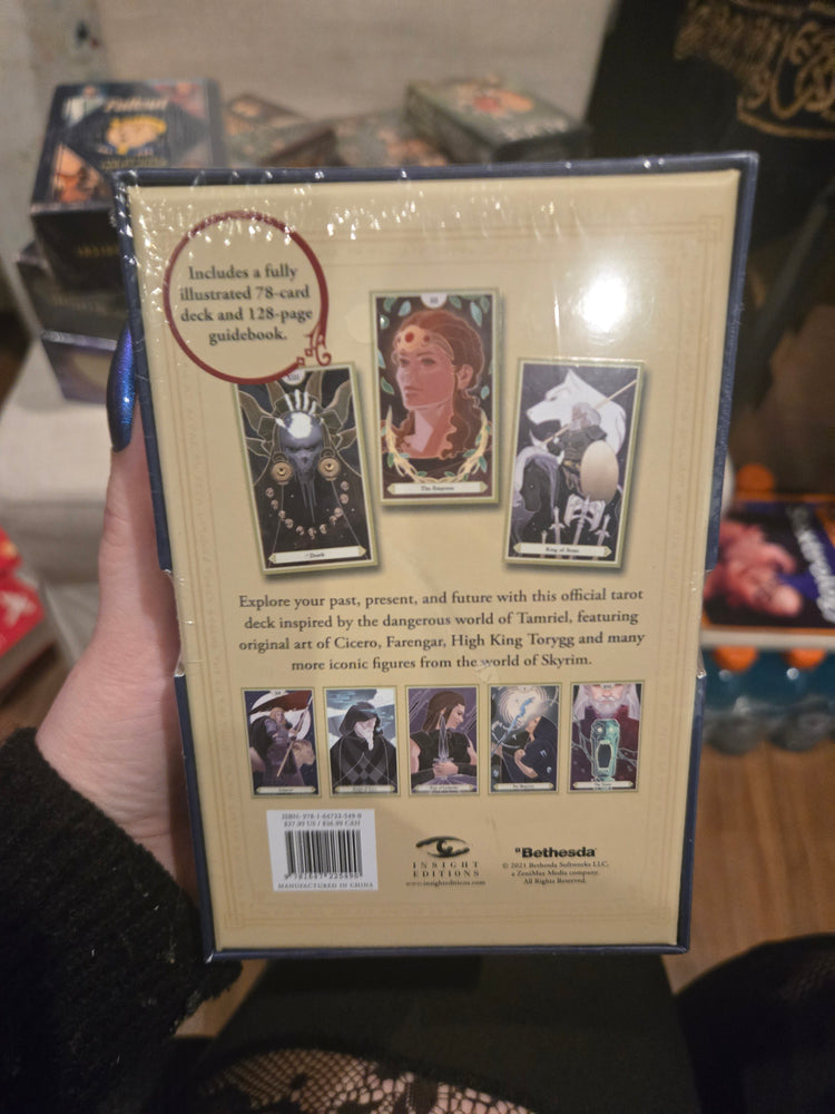 The Elder Scrolls V Skyrim Tarot Deck and Guidebook
